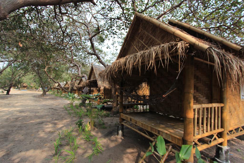 Chalee Tropicana Bungalow パヤム島 部屋 写真